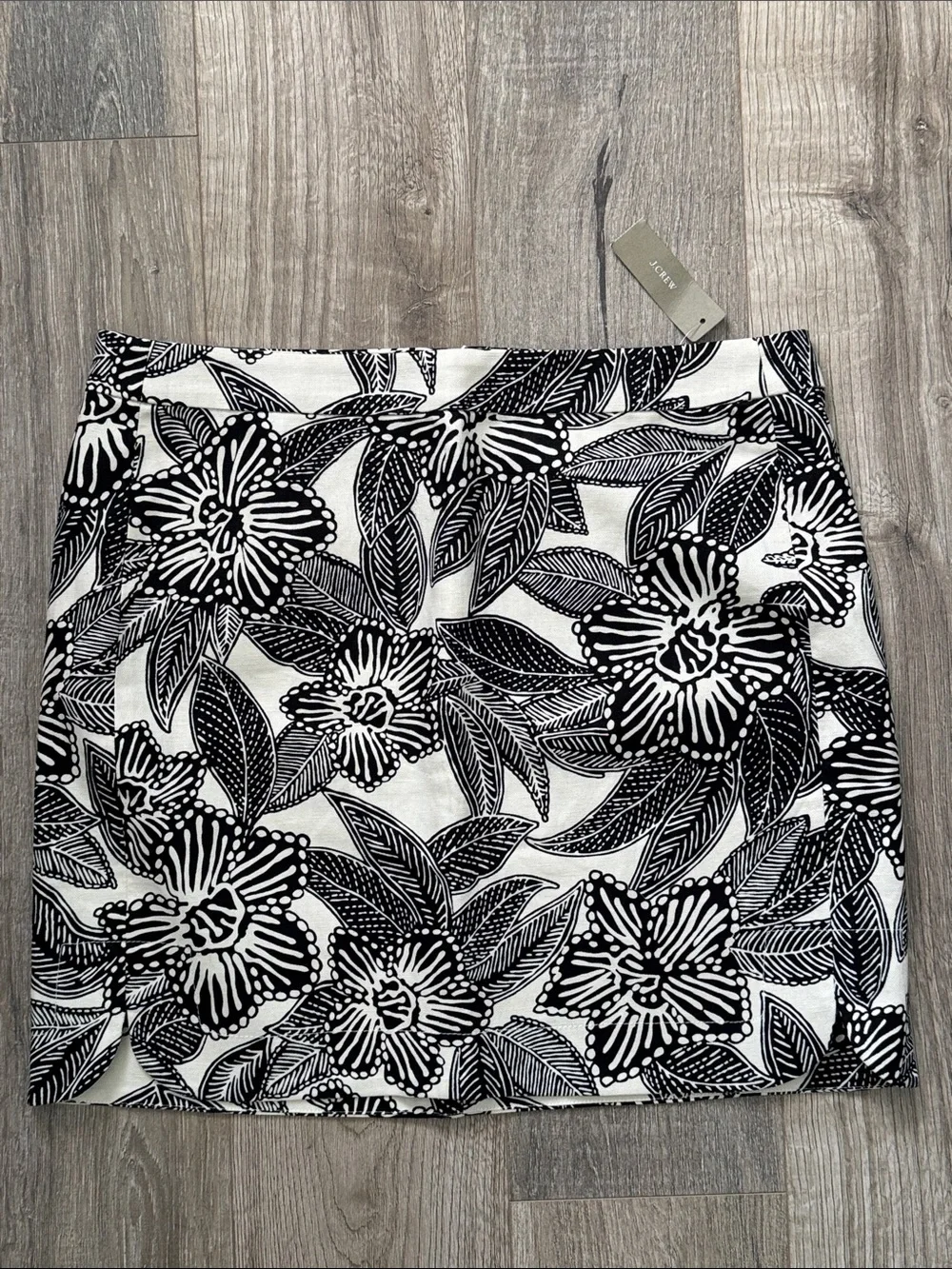 J. CREW Women’s NEW WITH TAG Postage-stamp Polynesian Floral Mini Skirt Size 8